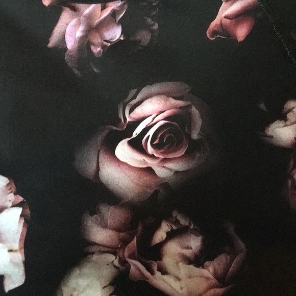 NWT Torrid black floral sports bra Torrid active - Picture 4 of 4